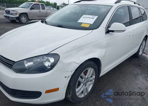 2013 Volkswagen Jetta Sportwagen 2.0L Tdi from USA, damaged, VIN 3VWPL7AJ2DM604624